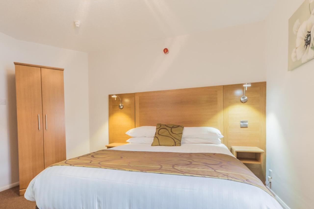 The Old Ginn House Inn Great Clifton Екстер'єр фото