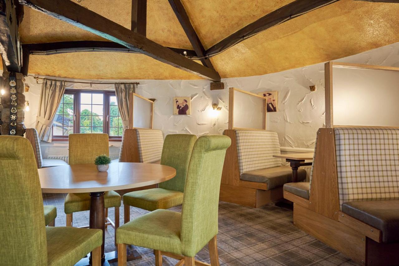The Old Ginn House Inn Great Clifton Екстер'єр фото